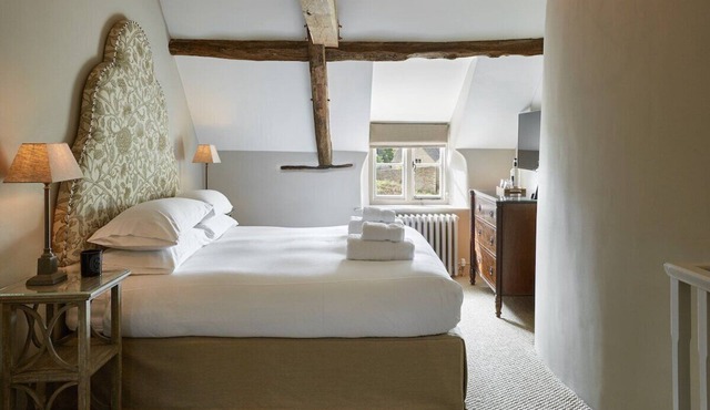Luxury Cottage Stay | Beautiful Cotswold Village