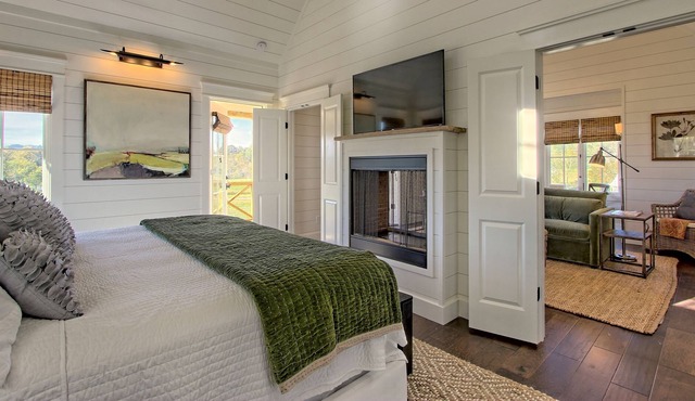 Luxury cottages with killer views near Highlands