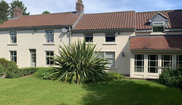 Luxury Country Home in Wombleton