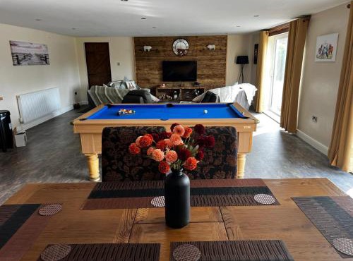 Luxury Country Lodge in Bretherton - Sleeps 4