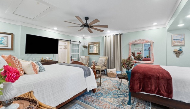 Luxury Country Stay - Indoor heated pool, Spa, Art Studio, Breakfast, Hot Tub