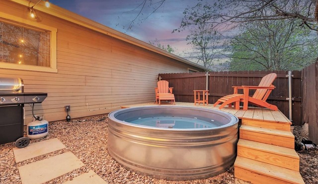 Luxury Cowboy Pool | Disco Retreat Dog OK