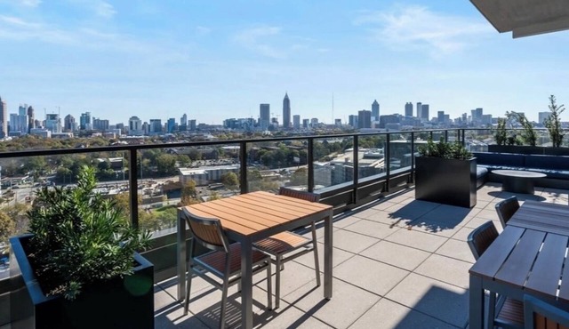 Luxury Cozy Condo Downtown Atlanta!