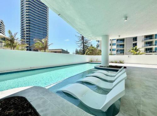 Luxury Dawn Mermaid Beach, Ocean Views