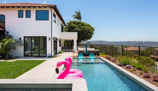 Luxury Del Mar Dream Home w/Panoramic Ocean Views