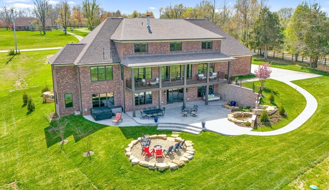 Luxury Derby Rental with Hot Tub! Sleeps 8