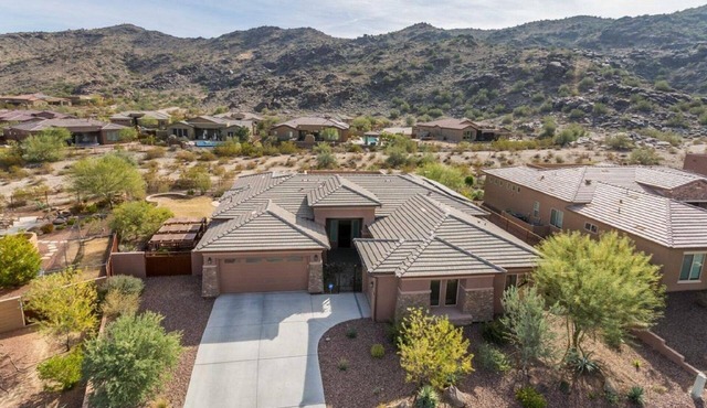 Luxury Desert Retreat — Executive Monthly Rental with Preferred Long-Stay Rates