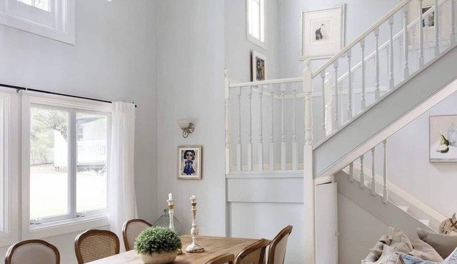 Luxury Designer Country Cottage Escape