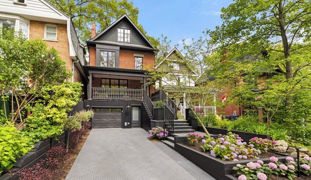 Luxury Designer Curated Fully Renovated Home in The Beach, Toronto
