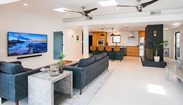 Luxury Designer Home Close to Marina