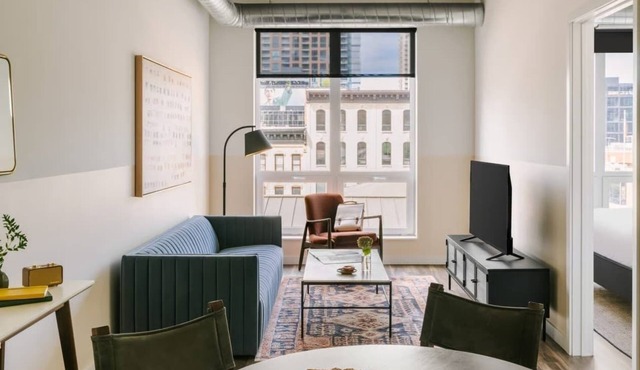 Luxury Designer Penthouse Loft 502 | River North