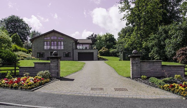 Luxury detached House situated between historic Stirling and Callander