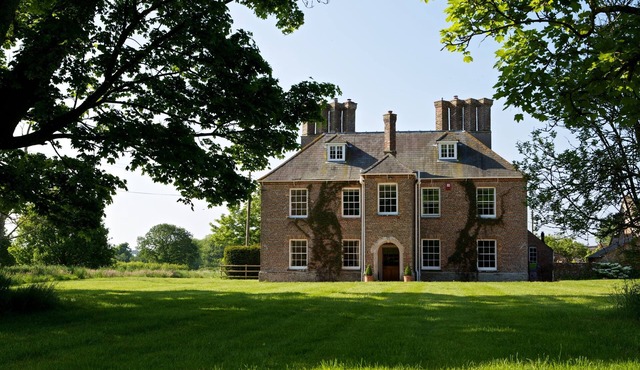 Luxury Dorset Farmhouse - Large Grounds & Beautiful Countryside Location