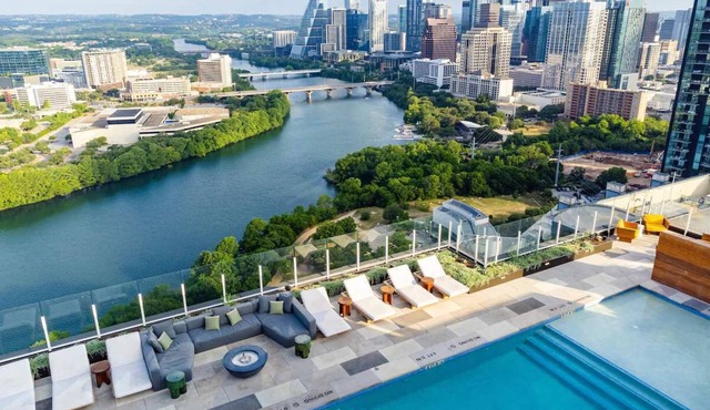 Luxury Downtown Austin Condo Near Rainey Street