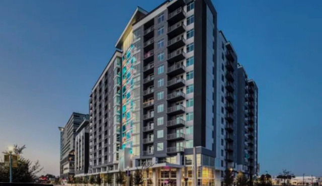 Luxury Downtown Orlando Living!