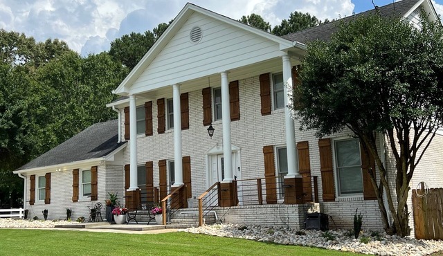 Luxury Duluth Vacation Escape