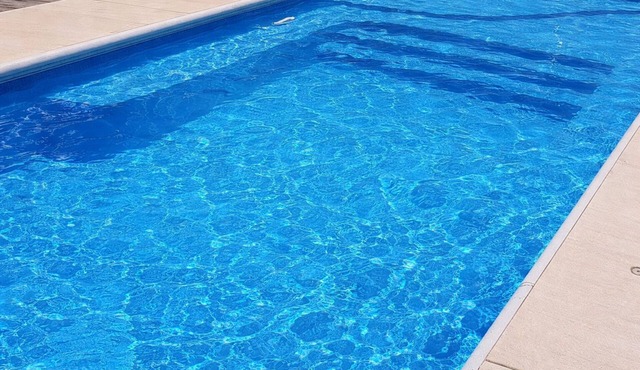 Luxury DuneHaus; Heated pool; Hot Tub; 90 minutes from Chicago;Sleeps 16