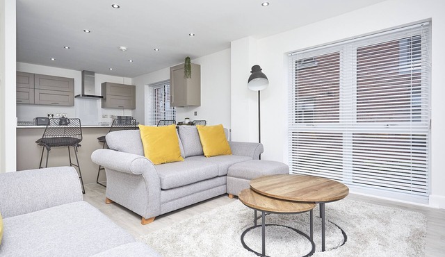 Luxury Duplex 2-Bed Apartment Fruit Market Marina