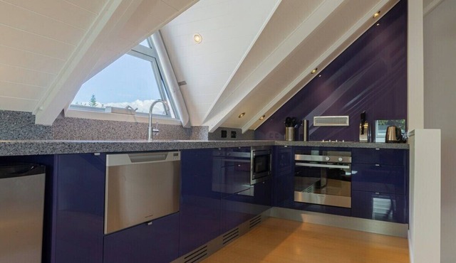 Luxury Eco Apt w/Pool, Gym & Sauna - Adults only