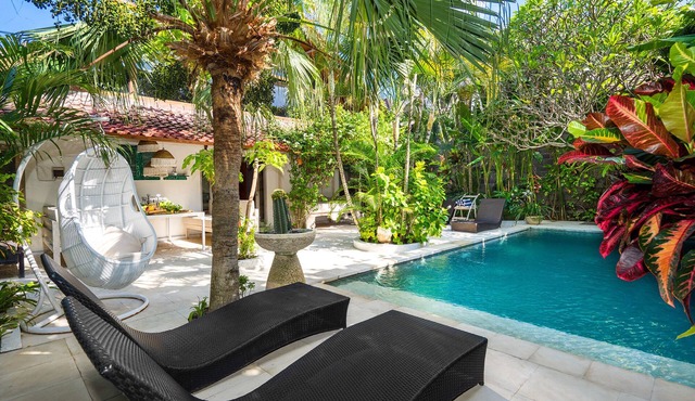 Luxury Enclosed Villa CHARM in Seminyak - 3 min walk to the beach