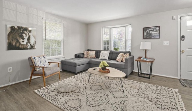 Luxury End Unit Townhome Just 40 Minutes from DC, Pet-Friendly, Privacy Fenced