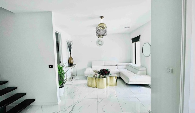 Luxury Entire Home for up to 16 Peoplenn