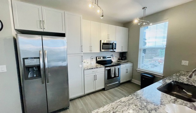 Luxury Escape: 3 Bed 2 Bath Oasis in Vibrant King of Prussia