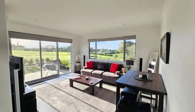 Luxury Escape at Kumeu Wine & Wedding Country