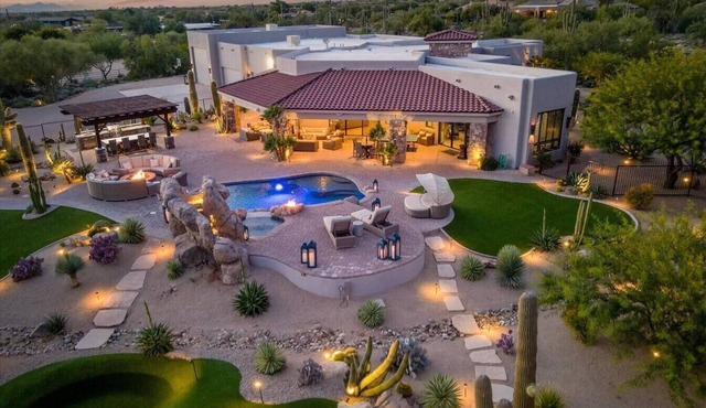 Luxury Estate~Resort Backyard~Pool/Spa~Pickleball