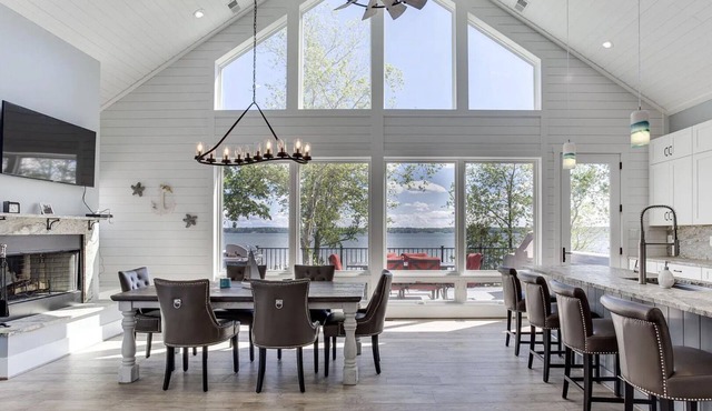 Luxury estate with jacuzzi and private pier