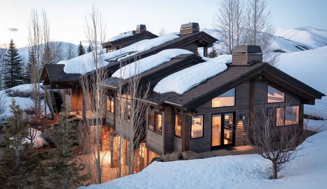 Luxury Estate With Pristine and Breathtaking Views