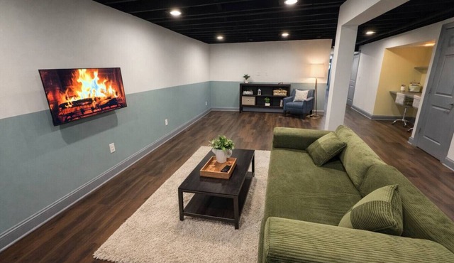 Luxury Executive Retreat | Gym & Dual Office