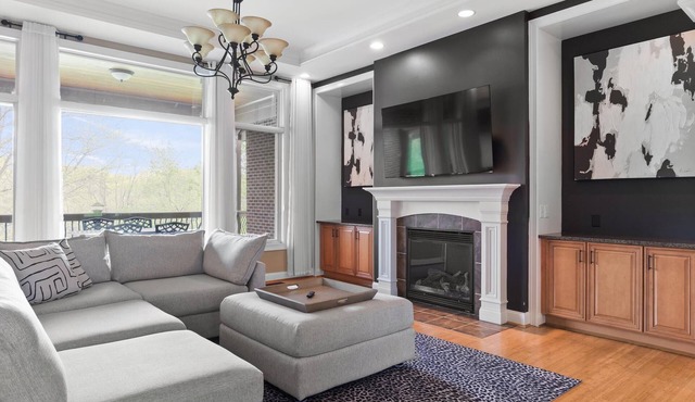 Luxury Extended-Stay 5-King Ranch near Mason/Loveland