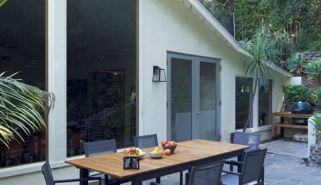 Luxury Family Compound 6 bedrooms in peaceful Topanga