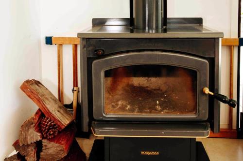 Luxury family escape Steps to Moffat beach