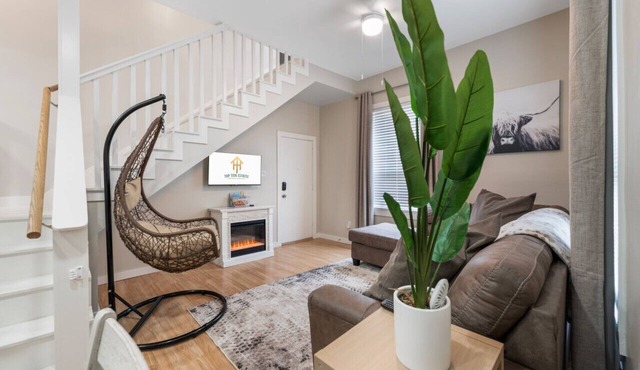 Luxury Family Friendly Home 6 Queen Beds