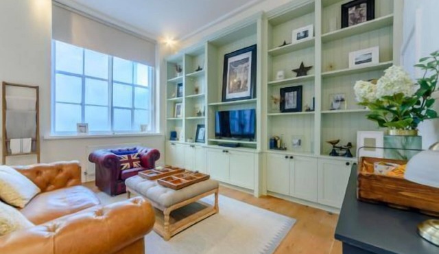 Luxury family friendly holiday cottage in the heart of the Cotswolds - Church Mews