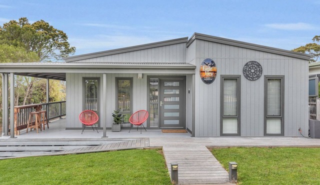 Luxury Family Home @ 29 Mirrabooka Road