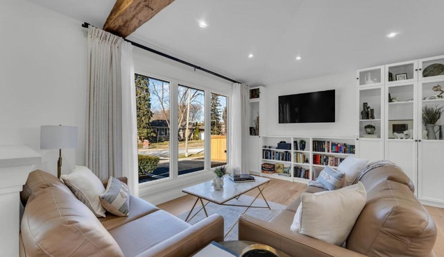 Luxury Family Home in Burlington