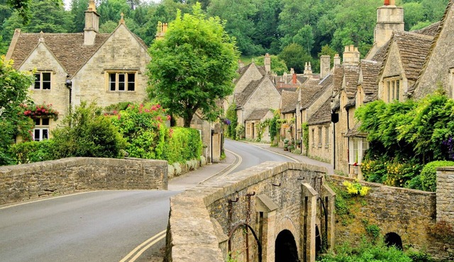 Luxury family home nr Silverstone/Oxford. Sleeps 6