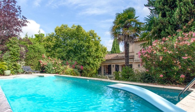 Luxury Family Villa 450 metres from Valbonne