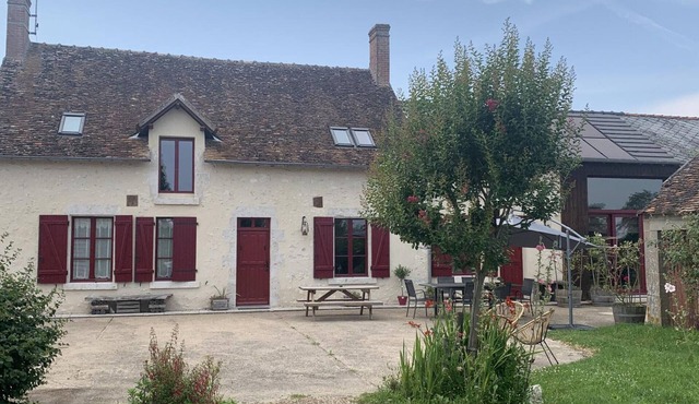 Luxury Farmhouse: Spa, Sauna, Family-Friendly, Near Loire Castles