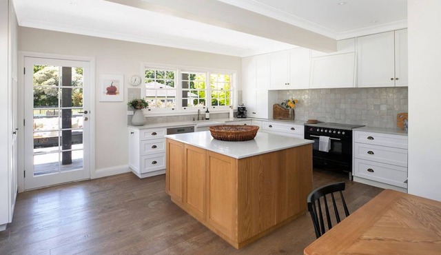 Luxury farmhouse near Berrima