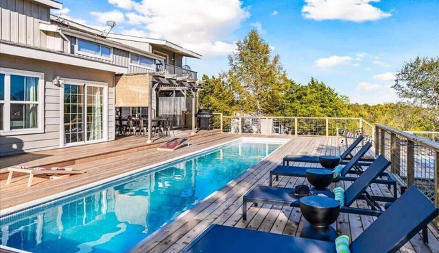 Luxury Farmhouse Retreat | Pool Spa 5 Acres