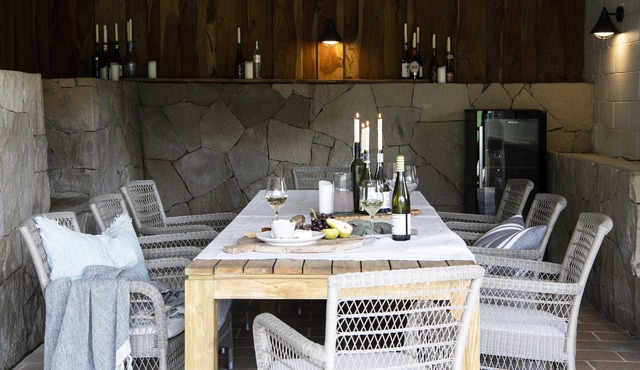 Luxury Farmstay with Private River Access