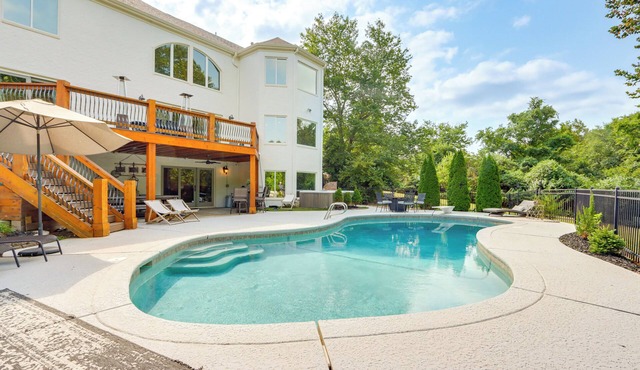 Luxury Fayetteville Escape w/Hot Tub & Pool!