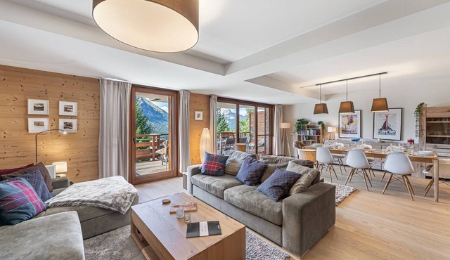 Luxury flat 6 pers. - fireplace, close to the centre and slopes