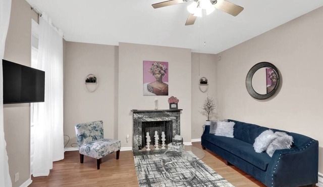 Luxury Flat in Center City