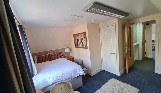 Luxury flat in Solihull town centre