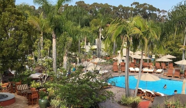 Luxury Four Seasons 2BR Villa – Sleeps 6–8 – Near Legoland
